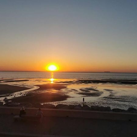 Gite De La Digue ويسانت المظهر الخارجي الصورة